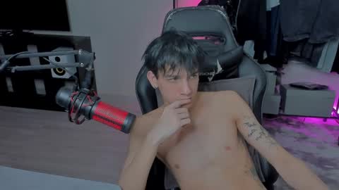 davis online show from February 25, 11:44 pm