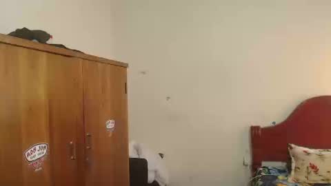 Dylon online show from September 16, 6:53 pm