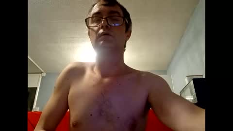 Dazzill online show from February 5, 7:31 pm