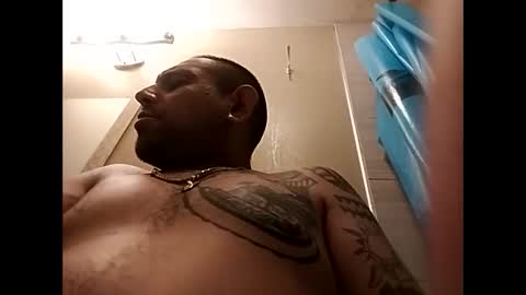 Snapshot of deadbirdink8o8 chatting on January 19, 10:39 am deadbirdink8o8 online show from January 19, 10:39 am