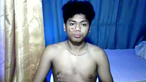 hi hello how are you online show from May 18, 1:28 pm