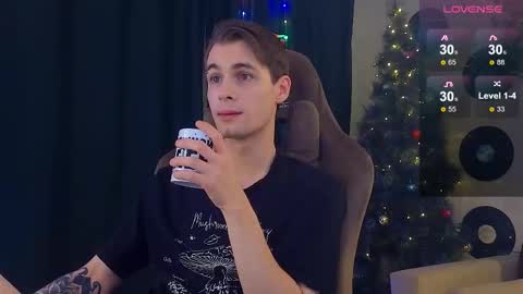 Samuel online show from December 14, 10:39 pm