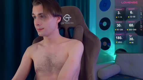 Samuel online show from April 10, 10:17 pm