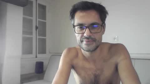 decchill19 online show from October 21, 11:07 pm