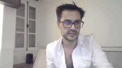 decchill19 online show from October 20, 10:57 pm