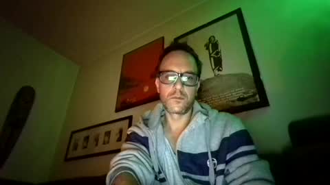 Snapshot of degrandis chatting on December 17, 12:45 am Luka Magic online show from December 17, 12:45 am