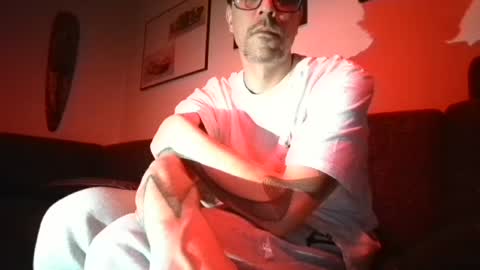 Snapshot of degrandis chatting on February 14, 12:09 am Luka Magic online show from February 14, 12:09 am