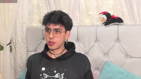 Deimon Dust online show from December 1, 2:53 pm