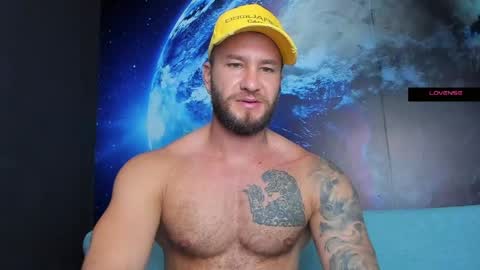 Delessandro online show from May 14, 1:47 am
