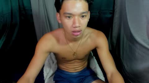 den_cummers online show from March 14, 7:54 pm