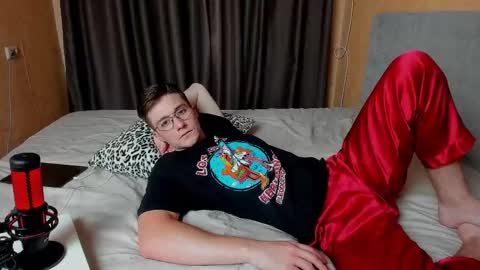 Deni online show from September 19, 5:46 pm