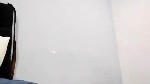 Snapshot of denier_boy chatting on October 23, 3:32 am denier online show from October 23, 3:32 am