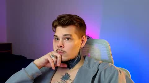 Denis online show from February 15, 5:32 pm