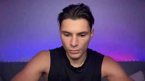 Den online show from September 22, 9:09 am