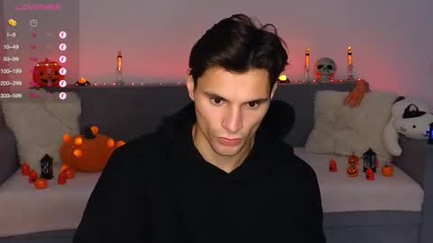 Den online show from October 12, 7:35 am