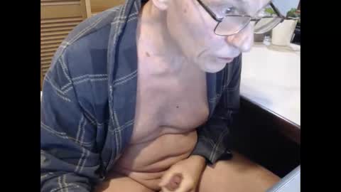 Den  Jet online show from January 17, 11:59 am