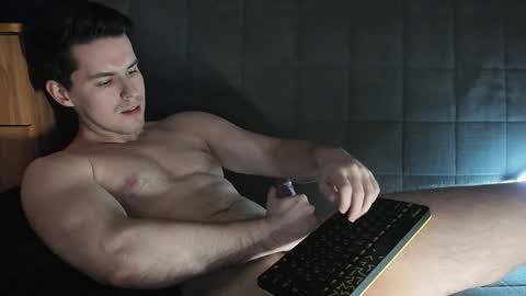 Den online show from December 9, 11:30 pm