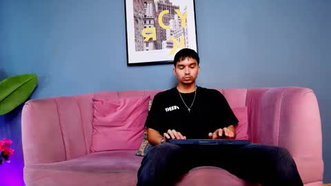 Derek online show from January 15, 9:17 pm