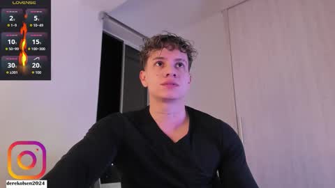 Snapshot of derekolsen_ chatting on October 21, 3:09 am Derek  IG Derekolsen2024 online show from October 21, 3:09 am