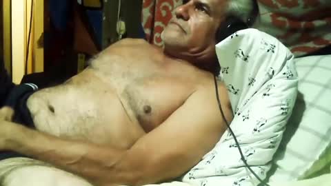 derick1961 online show from September 30, 4:40 am