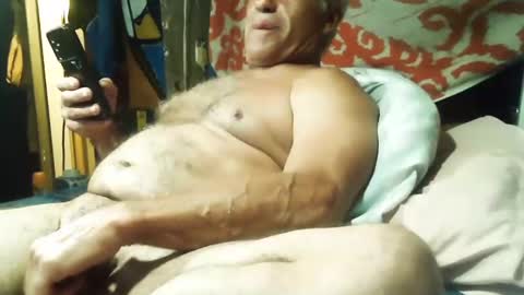 derick1961 online show from September 21, 7:41 am