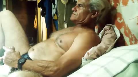 derick1961 online show from October 5, 10:41 am