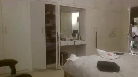 Snapshot of desiboi9 chatting on March 1, 12:28 am desiboi9 online show from March 1, 12:28 am