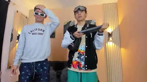 desiresofolympus_ online show from April 8, 9:56 pm