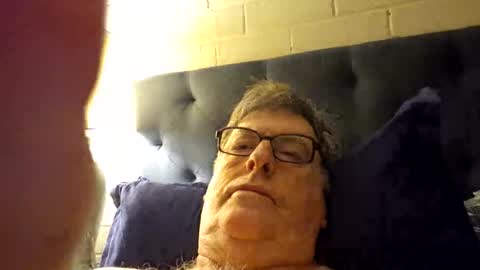 Desmon1958 online show from March 21, 6:56 pm