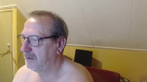 destelp online show from September 11, 10:53 pm