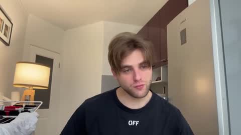 devilnut1 online show from March 8, 9:24 am