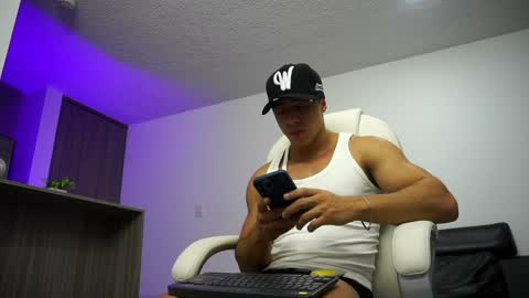 Devin Hunter online show from January 12, 11:47 pm