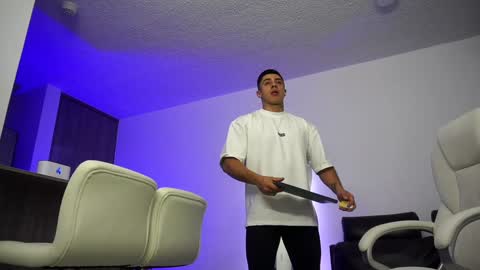 Devin Hunter online show from January 19, 2:36 am