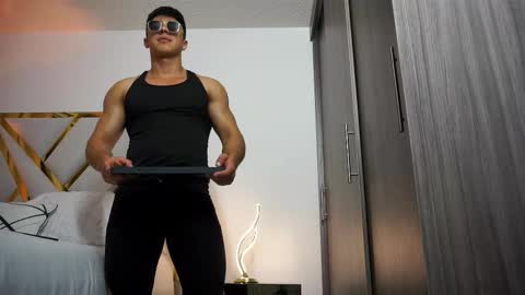 Devin Hunter online show from March 3, 11:23 pm