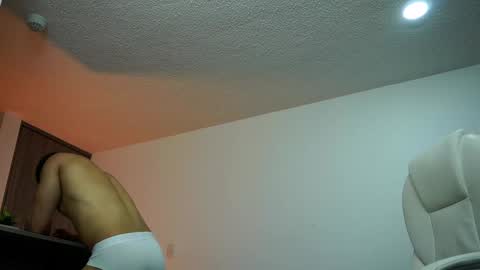 Devin Hunter online show from January 11, 1:27 am