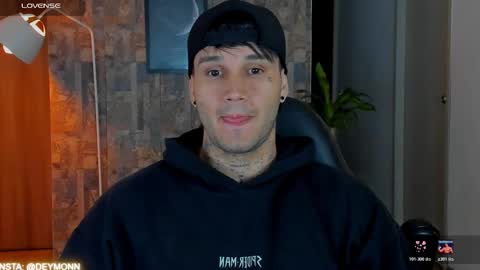 JULIAN online show from February 22, 2:02 am