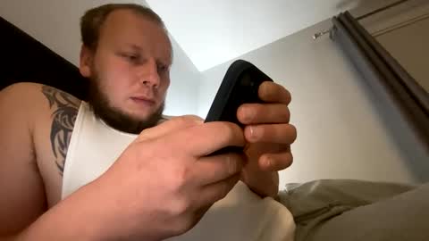 deznuts130 online show from January 17, 2:08 am