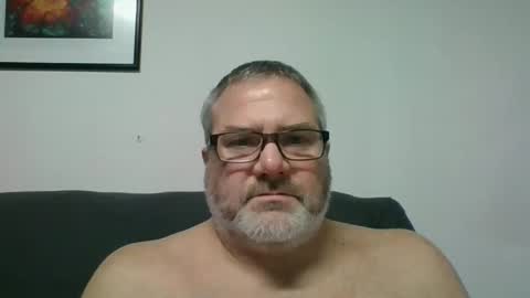 Snapshot of diamond_couple_82 chatting on January 28, 5:11 am diamond_couple_82 online show from January 28, 5:11 am