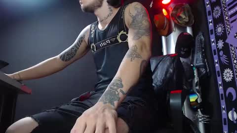 DICAPRIO online show from March 7, 6:54 pm