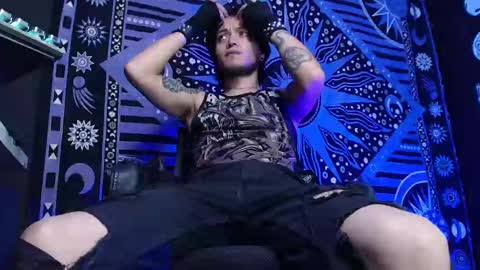 DICAPRIO online show from February 15, 6:01 pm