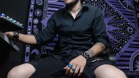 DICAPRIO online show from February 3, 3:38 pm