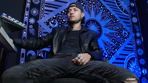 DICAPRIO online show from February 18, 10:25 pm