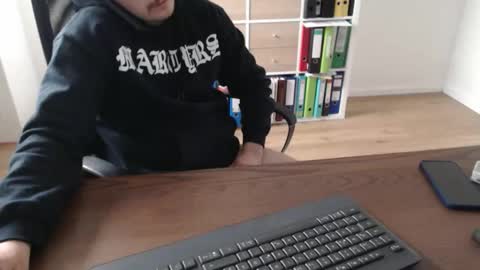 dickeeier96 online show from April 13, 3:12 pm