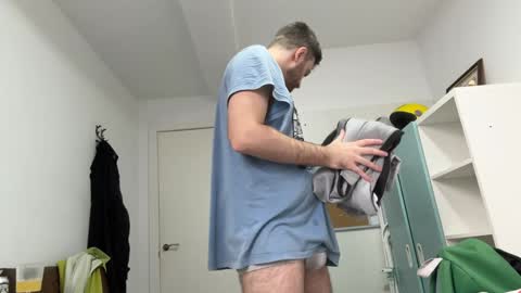 Snapshot of dickjulian chatting on January 27, 9:02 am Im Julian  all cum shot videos here    online show from January 27, 9:02 am