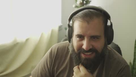 Snapshot of dicristalino chatting on December 12, 5:26 pm Cristian Dipolino online show from December 12, 5:26 pm