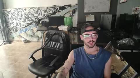 didismurf02 online show from May 30, 12:43 am