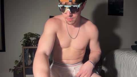 digiboiii online show from January 14, 4:50 am