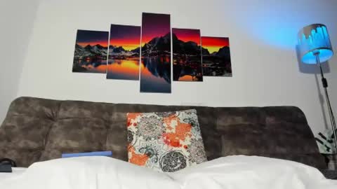 Snapshot of dilaan_carter chatting on February 27, 12:45 pm joshua online show from February 27, 12:45 pm