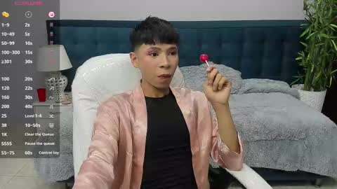  DILAN online show from September 19, 6:08 pm