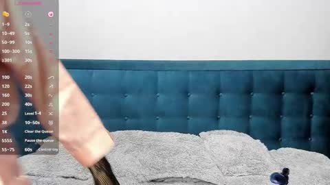  DILAN online show from September 25, 6:18 pm